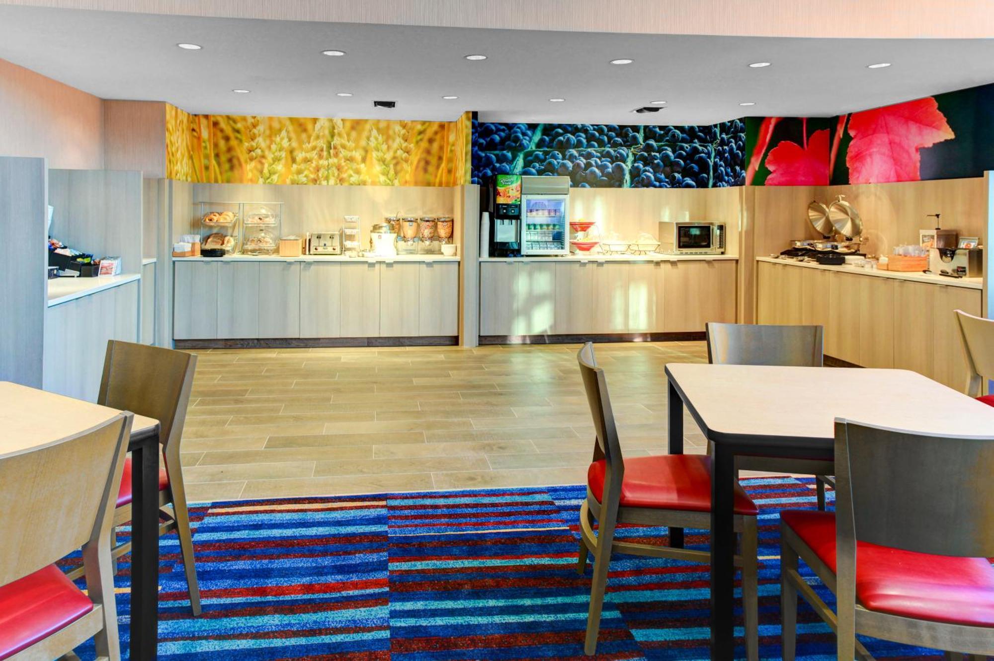 Fairfield Inn & Suites By Marriott Cape Cod Hyannis Exterior foto